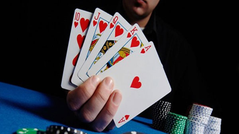 Hướng dẫn chơi Poker tại vòng river